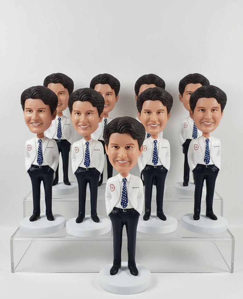Custom Bobbleheads in Bulk – 10 to 2000 Identical Pieces Wholesale Custom Bobbleheads in Bulk – 10 to 2000 Identical Pieces Wholesale